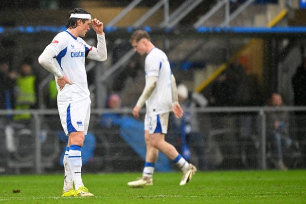 Paderborn, Home Deluxe Arena, 22.02.26, GER, Herren, 2.Bundesliga, Saison 2025-2026, SC Paderborn 07 - Hertha BSC Berlin Bild: Fabian REESE (Hertha BSC) unzufrieden, enttaeuscht, niedergeschlagen, frustriert, traurig nach dem Tor zum 3:1 DFL regulations prohibit any use of photographs as image sequences and or quasi-video. NRW Deutschland