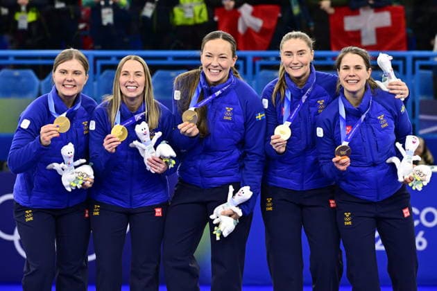 CORTINA, ITALY 20260222 Team Hasselborg celebrates the victory and the gold after the women s final match between Switzerland and Sweden in the Olympic curling in Cortina. *** The image is included in the SPORTS PACKAGE. For others PAYMENT IMAGE *** CORTINA ITALY x10030x *** CORTINA, ITALY 20260222 Team Hasselborg celebrates the victory and the gold after the women s final match between Switzerland and Sweden in the Olympic curling in Cortina The image is included in the SPORTS PACKAGE For others PAYMENT IMAGE CORTINA ITALY x10030x  Copyright: xJonasxEkströmer TTx OLYMPICS 2026 CURLING WOMEN FINAL SWITZERLAND-SWEDER