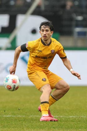 22.02.2026, xtgx, Fussball 2. Bundesliga, Hannover 96 - SG Dynamo Dresden emspor, v.l. Jason Ceka (Dresden, 7) Freisteller, Einzelbild, Ganzkoerper, single frame (DFL DFB REGULATIONS PROHIBIT ANY USE OF PHOTOGRAPHS as IMAGE SEQUENCES and or QUASI-VIDEO) Hannover