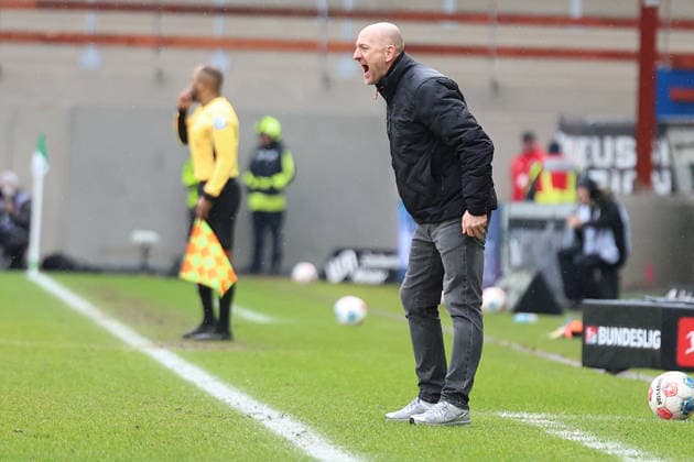 22.02.2026, xrekx, Fussball 2.Bundesliga, Preußen Münster - 1.FC Kaiserslautern v.l. Torsten Lieberknecht Trainer (1.FC Kaiserslautern) (DFL DFB REGULATIONS PROHIBIT ANY USE OF PHOTOGRAPHS as IMAGE SEQUENCES and or QUASI-VIDEO) Münster