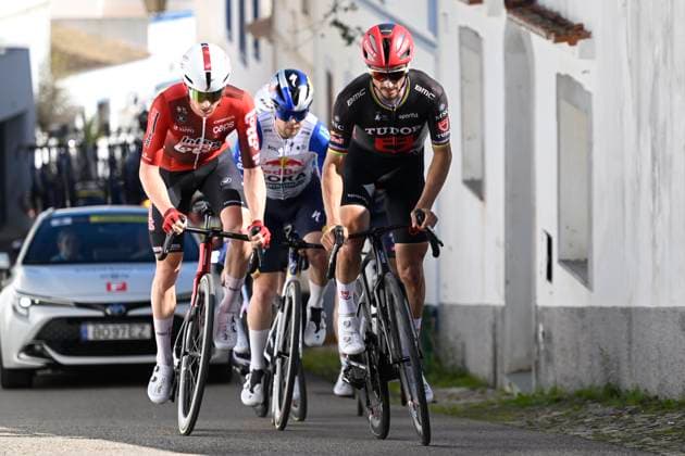 Volta Algarve 2026 Stage 5 ALTO DO MALHAO (LOULE), PORTUGAL - FEBRUARY 22 : Alaphilippe Julian (FRA) of Tudor Pro Cycling Team, Van Boven Luca (BEL) of Lotto Intermarche, Tratnik Jan (SLO) of Red Bull - BORA - Hansgrohe during stage 5 of the 52th edition of Volta Algarve an UCI ProSeries 2.Pro cycling road race stage for Men Elite of 148.4 km with start in Faro and finish in Alto do Malhao (Loule) on February 22, 2026 in Alto do Malhao (Loule), Portugal, 22 02 2026 ( Motordriver Guy De Vuyst - Alto do Malhao (Loule) Portugal  Copyright: xNicoxVereeckenx