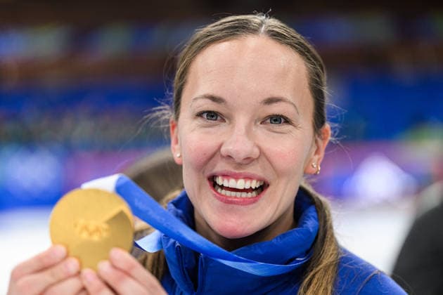260222 Agnes Knochenhauer of Sweden celebrates with her gold medals after winning in the women s gold medal curling match between Switzerland and Sweden during day 16 of the 2026 Winter Olympics on February 22, 2026 in Cortina. Photo: Jon Olav Nesvold BILDBYRAN COP 217 JE0130 jubel curling Olympic Games, Olympische Spiele, Olympia, OS olympics winter olympics os ol olympiska spel vinter-os olympiske leker milano cortina 2026 milan cortina 2026 milano cortina 2026 olympic games milano cortina 2026 winter olympic games milano cortina-os milano cortina-ol vinter-ol 16 bbeng schweiz sveits sweden sverige dam guld gold *** 260222 Agnes Knochenhauer of Sweden celebrates with her gold medals after winning in the women s gold medal curling match between Switzerland and Sweden during day 16 of the 2026 Winter Olympics on February 22, 2026 in Cortina Photo Jon Olav Nesvold BILDBYRAN COP 217 JE0130 jubilation curling olympic games olympics winter olympics os ol olympiska spel vinter os olympiske leker milano cortina 2026 milan cortina 2026 milano cortina 2026 olympic games milano cortina 2026 winter olympic games milano cortina os milano cortina ol vinter ol 16 bbeng schweiz sveits sweden sverige dam guld gold  Copyright: JONxOLAVxNESVOLD BB260222JE125