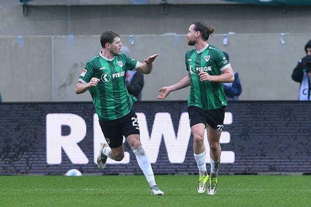 Fußball 2. Bundesliga 23. Spieltag SC Preußen Münster - 1. FC Kaiserslautern am 22.02.2026 im LVM-Preußenstadion in Münster Torjubel zum 2:3 durch Jannis Heuer ( Münster ) DFL regulations prohibit any use of photographs as image sequences and or quasi-video.