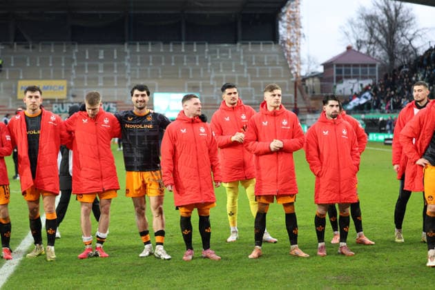 22.02.2026, xrekx, Fussball 2.Bundesliga, Preußen Münster - 1.FC Kaiserslautern v.l. FCK Mannschaft, Spieler, jubeln nach Spielende, Team, Player, celebrate at the end of the match (DFL DFB REGULATIONS PROHIBIT ANY USE OF PHOTOGRAPHS as IMAGE SEQUENCES and or QUASI-VIDEO) Münster