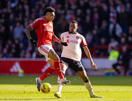 Football - FA Premier League - Nottingham Forest FC v Liverpool FC NOTTINGHAM, ENGLAND - Sunday, February 22, 2026: Liverpool s Ryan Gravenberch challenges Nottingham Forest s Igor Jesus (L) during the FA Premier League match between Nottingham Forest FC and Liverpool FC at the City Ground. (Photo by David Rawcliffe Propaganda) NOTTINGHAM City Ground NOTTINGHAMSHIRE ENGLAND  Copyright: xDavidxRawcliffex P2026-02-22-Notts_Forest_Liverpool-67