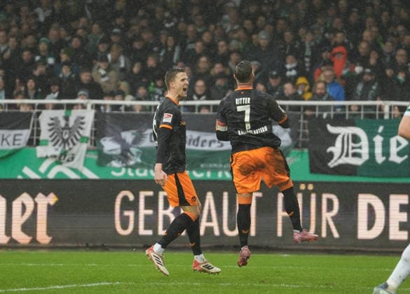 Deutschland: 2.Bundesliga 2025 2026, SC Preußen Münster vs 1.FC Kaiserslautern, Sonntag 22.02.2026 LVM-Preußenstadion (Münster, Nordrhein-Westfalen, Deutschland) Tor zum 0:1 durch Marlon Ritter (1. FC Kaiserslautern, 7) Jubel Freude Emotionen Torjubel