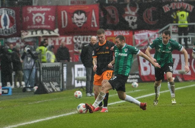 Deutschland: 2.Bundesliga 2025 2026, SC Preußen Münster vs 1.FC Kaiserslautern, Sonntag 22.02.2026 LVM-Preußenstadion (Münster, Nordrhein-Westfalen, Deutschland) Rico Preißinger (SC Preußen Münster, 21)