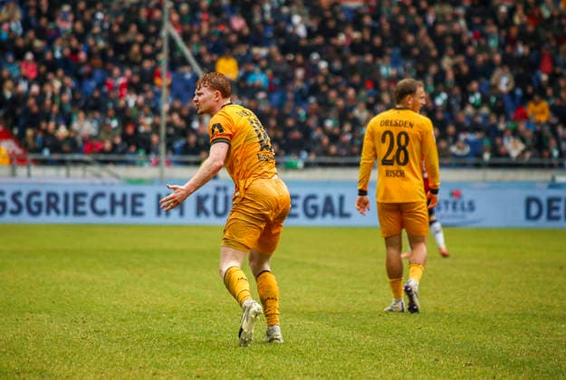 Deutschland: Fussball 2.Bundesliga 2025 2026, 23. Spieltag - Hannover 96 vs Dynamo Dresden - Heinz von Heiden Arena Stadion (Hannover): Geste, Gestik, Emotion Robert Wagner (Dynamo Dresden, 18) Mimik, Gesichtsausdruck, Emotion Hannover