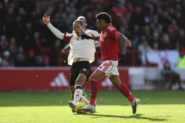 Nottingham, England, 22nd February 2026. Virgil van Dijk of Liverpool makes a last ditch tackle on Igor Jesus of Nottingham Forest during the Nottingham Forest vs Liverpool Premier League match at the City Ground, Nottingham. Picture credit should read: Gareth Evans Sportimage EDITORIAL USE ONLY. No use with unauthorised audio, video, data, fixture lists, club league logos or live services. Online in-match use limited to 120 images, no video emulation. No use in betting, games or single club league player publications. SPI_042_NFFC_vs_LFC SPI-4544-0043