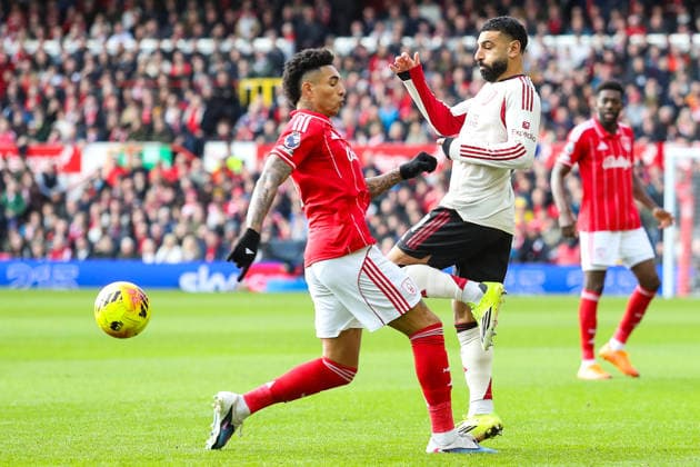 Nottingham Forest v Liverpool, Premier League Mohamed Salah Of Liverpool battles with Igor Jesus Of Nottingham Forest during the Nottingham Forest v Liverpool Premier League match at the City Ground, West Bridgford, England on 22 February 2026 Credit: Lee Keuneke Every Second Media Editorial use only. All images are copyright Every Second Media Limited. No images may be reproduced without prior permission. All rights reserved. Premier League and Football League images are subject to licensing agreements with Football DataCo Limited. see https: www.football-dataco.com Copyright: xIMAGO EveryxSecondxMediax ESM-1816-0042 LeexKeunekex xEveryxSecondxMediax