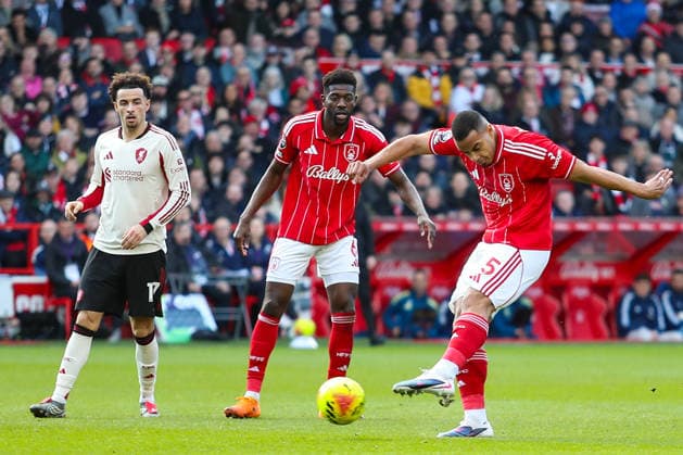 Nottingham Forest v Liverpool, Premier League Murillo Of Nottingham Forest shoots at goal during the Nottingham Forest v Liverpool Premier League match at the City Ground, West Bridgford, England on 22 February 2026 Credit: Lee Keuneke Every Second Media Editorial use only. All images are copyright Every Second Media Limited. No images may be reproduced without prior permission. All rights reserved. Premier League and Football League images are subject to licensing agreements with Football DataCo Limited. see https: www.football-dataco.com Copyright: xIMAGO EveryxSecondxMediax ESM-1816-0043 LeexKeunekex xEveryxSecondxMediax