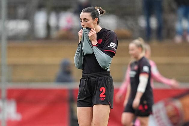 22.02.2026, xydrx, Frauen Fußball, 1.Fußball Bundesliga, Bayer 04 Leverkusen - TSG 1899 Hoffenheim, Saison 2025 2026, Ulrich-Haberland-Stadion: Selina Ostermeier (Bayer 04 Leverkusen 2) enttäuscht nach der 1:0 Niederlage DFB regulations prohibit any use of photographs as image sequences and or quasi-video.Photo: xYannisxDreimannxPressefotoKochx Nordrhein-Westfahlen Deutschland