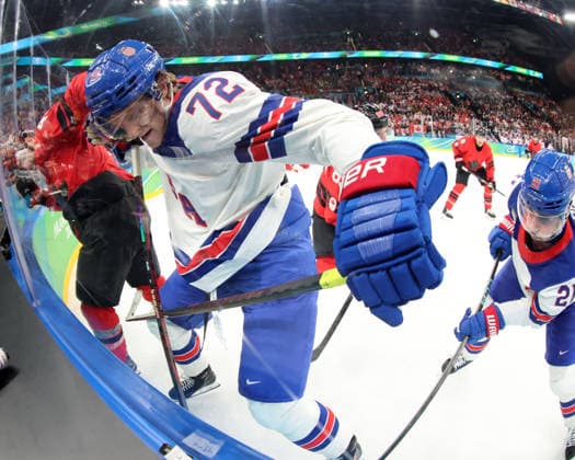 February 22, 2026, Milan, Lombardy, Italy: Tage Thompson (72) of Team United States against Team Canada in the men s Ice hockey, Eishockey gold medal game during the Milano Cortina 2026 Olympic Winter games, Winterspiele,Spiele, Summer games at Milano Santagiulia Ice Hockey Arena. Olympics 2026: Milano Cortina: Ice Hockey-Men Finals - Gold Medal Game-CAN V USA  - ZUMAm117 20260222_oly_m117_018 Copyright: xDavidxMcIntyrex