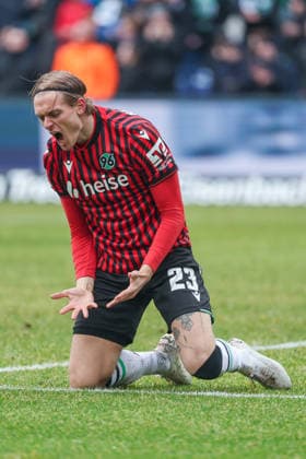 2. Bundesliga - Hannover 96 - Dynamo Dresden am 22.02.2026 in der Heinz von Heiden Arena in Hannover Stefan Teitur Thordarson (Hannover) unzufrieden, enttäuscht, enttaeuscht, niedergeschlagen