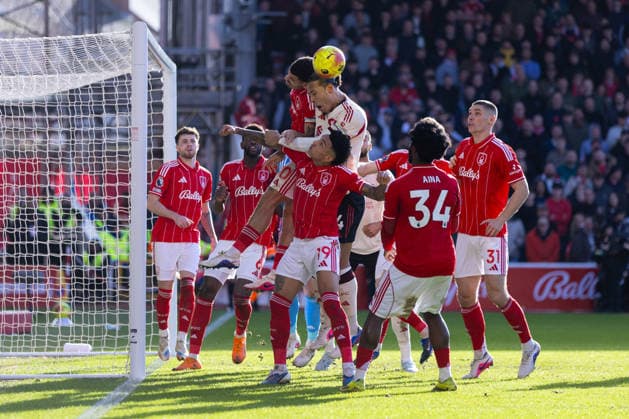 Football - FA Premier League - Nottingham Forest FC v Liverpool FC NOTTINGHAM, ENGLAND - Sunday, February 22, 2026: Liverpool s captain Virgil van Dijk challenges for a header with Nottingham Forest s Morgan Gibbs-White during the FA Premier League match between Nottingham Forest FC and Liverpool FC at the City Ground. (Photo by David Rawcliffe Propaganda) NOTTINGHAM City Ground NOTTINGHAMSHIRE ENGLAND  Copyright: xDavidxRawcliffex P2026-02-22-Notts_Forest_Liverpool-76