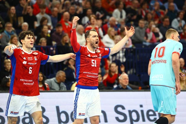 Handball I Herren I Saison 2025 2026 I Bundesliga I 22. Spieltag I HSV Hamburg - MT Melsungen I 22.02.2026 Casper Ulrich Mortensen (51, HSV Hamburg) jubelt Hamburg Barclaycard Arena Hamburg Deutschland Copyright: xLobeca RalfxHomburgx