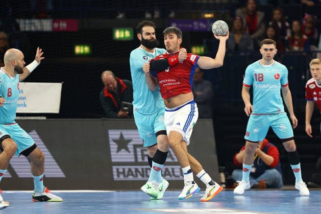 9 Jacob Lassen (Handball Verein Hamburg), 2 Ruben Marchan (MT Melsungen) Handball I Herren I Bundesliga (Daikin HBL) I Saison 2025-2026 I 22. Spieltag I Handball Sport Verein Hamburg - MT Melsungen I 22.02.2026 I Barclays Arena