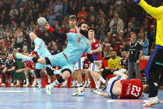 2 Ruben Marchan (MT Melsungen) Handball I Herren I Bundesliga (Daikin HBL) I Saison 2025-2026 I 22. Spieltag I Handball Verein Hamburg - MT Melsungen I 22.02.2026 I Barclays Arena
