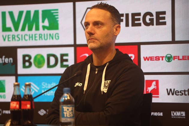 22.02.2026, xrekx, Fussball 2.Bundesliga, Preußen Münster - 1.FC Kaiserslautern v.l. Pressekonferenz Alexander Ende Trainer (Preussen Muenster) (DFL DFB REGULATIONS PROHIBIT ANY USE OF PHOTOGRAPHS as IMAGE SEQUENCES and or QUASI-VIDEO) Münster