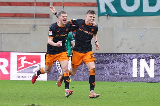 22.02.2026, xrekx, Fussball 2.Bundesliga, Preußen Münster - 1.FC Kaiserslautern v.l. Torjubel nach dem Tor zum celebrating the goal celebrate 1:3 durch Norman Bassette (1.FC Kaiserslautern) mit Paul Joly (1.FC Kaiserslautern) (DFL DFB REGULATIONS PROHIBIT ANY USE OF PHOTOGRAPHS as IMAGE SEQUENCES and or QUASI-VIDEO) Münster