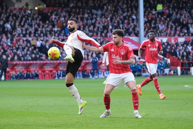 Mohamed Salah of Liverpool FC competes for the ball with Neco Williams of Nottingham Forest during the Premier league football match between Nottingham Forest and Liverpool FC at the City Ground in Nottingham. Copyright: xPaulxBonser SportsxPressxPhotox Sportspressphoto_SPR96303
