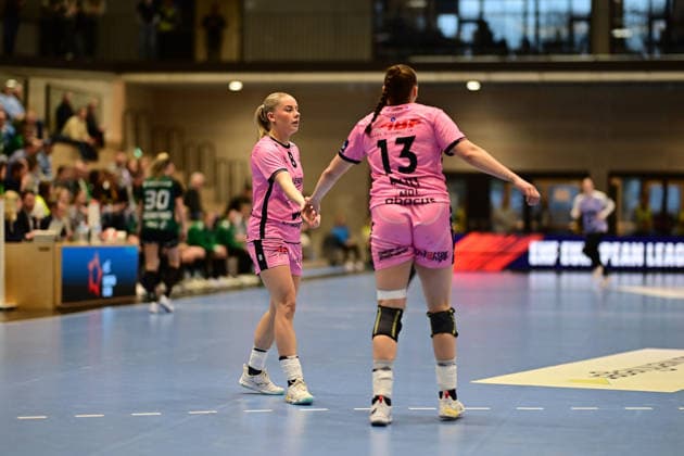 Handball I Frauen I Saison 2025-2026 I EHF European League I VfL Oldenburg - Tertnes Bergen I 22.02.2026 Stella Waagan Kruse (8, Tertnes Bergen) mit Emma Holtet (13, Tertnes Bergen) Buxtehude Halle Nord NEU Niedersachsen Deutschland Copyright: xLobeca FelixxSchlikisx
