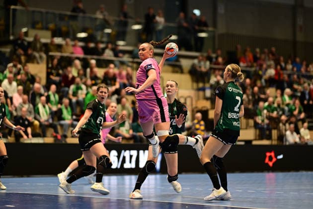 Handball I Frauen I Saison 2025-2026 I EHF European League I VfL Oldenburg - Tertnes Bergen I 22.02.2026 Wurf Emma Holtet (13, Tertnes Bergen) Buxtehude Halle Nord NEU Niedersachsen Deutschland Copyright: xLobeca FelixxSchlikisx