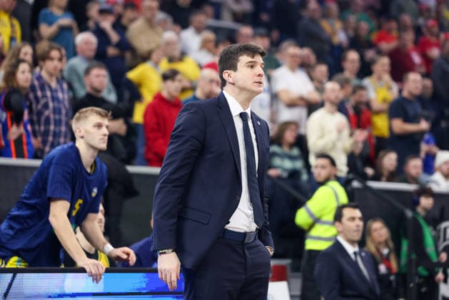 Pedro Calles (Alba Berlin, Chef-Trainer), GER, BMA365 Bamberg Baskets vs. Alba Berlin, Basketball, BBL Pokal, BMW TOP FOUR, Finale, Saison 2025 2026, 22.02.2026, GER, BMA365 Bamberg Baskets vs. Alba Berlin, Basketball, BBL Pokal, BMW TOP FOUR, Finale, Saison 2025 2026, 22.02.2026 Muenchen Copyright: xEibner-Pressefoto JennixMaulx EP_JML