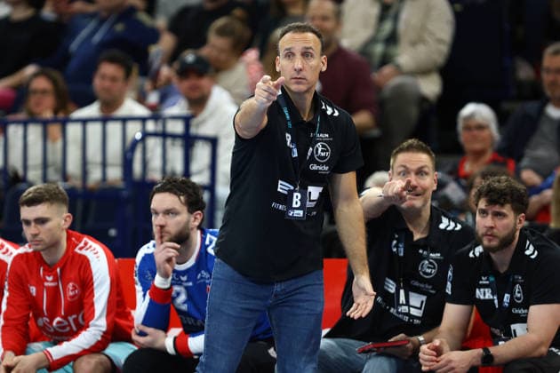 Roberto Garcia Parrondo (Trainer, MT Melsungen) Handball I Herren I Bundesliga (Daikin HBL) I Saison 2025-2026 I 22. Spieltag I Handball Verein Hamburg - MT Melsungen I 22.02.2026 I Barclays Arena