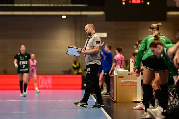 Handball I Frauen I Saison 2025-2026 I EHF European League I VfL Oldenburg - Tertnes Bergen I 22.02.2026 Niels Bötel (VfL Oldenburg) Buxtehude Halle Nord NEU Niedersachsen Deutschland Copyright: xLobeca FelixxSchlikisx