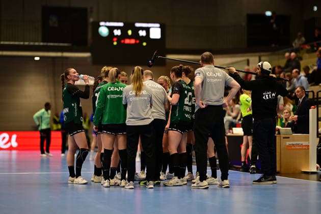 Handball I Frauen I Saison 2025-2026 I EHF European League I VfL Oldenburg - Tertnes Bergen I 22.02.2026 VfL Oldenburg Frauen zusammen Buxtehude Halle Nord NEU Niedersachsen Deutschland Copyright: xLobeca FelixxSchlikisx