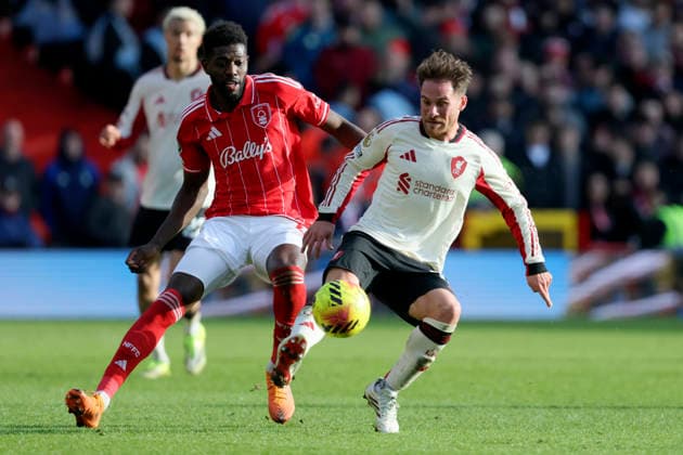 Nottingham Forest v Liverpool - Premier League Ibrahim Sangare of Nottingham Forest and Alexis Mac Allister of Liverpool challenge during the Premier League match between Nottingham Forest and Liverpool at City Ground on February 22, 2026 in Nottingham, England. WARNING! This Photograph May Only Be Used For Newspaper And Or Magazine Editorial Purposes. May Not Be Used For Publications Involving 1 player, 1 Club Or 1 Competition Without Written Authorisation From Football DataCo Ltd. For Any Queries, Please Contact Football DataCo Ltd on +44 (0) 207 864 9121 Nottingham City Ground England United Kingdom Copyright: xAllstarxPicturexLibraryxLtdx
