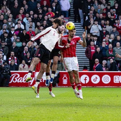 22nd February 2026; The City Ground, Nottingham, England; Premier League Football, Nottingham Forest versus Liverpool; Dominik Szoboszlai of Liverpoolcompetes for the ball with Morgan Gibbs-White of Nottingham Forest  GodfreyxPitt Content restricted for UK based newspaper
