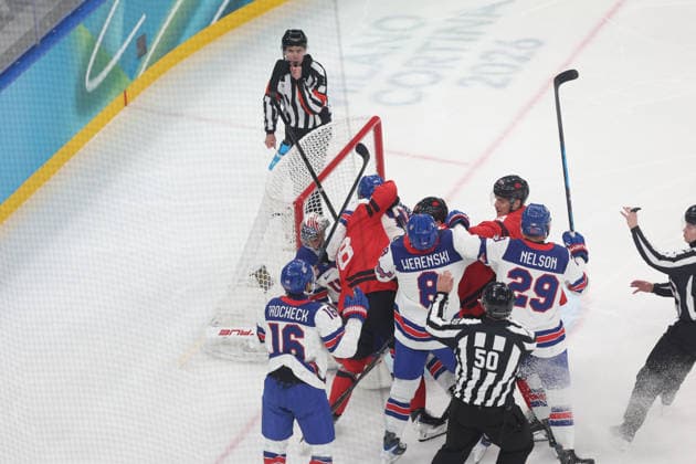 Ice hockey, Eishockey - Milano Cortina 2026 Winter Olympics: Day 15 Ice Hockey Men - Canada vs United States of America - Gold Medal Game on day sixteen of the Milano Cortina 2026 Winter Olympic Games, Olympische Spiele, Olympia, OS takes place at Milano Santagiulia Ice Hockey Arena in Milan, Italy, on February 22, 2026. Milano Italy  Copyright: xMattiaxMarteganix originalFilename:martegani-serieami260222_npnSn.jpg