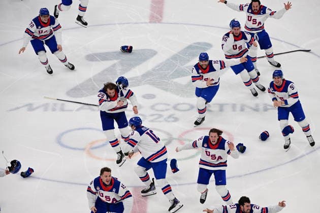 XXV Winter Olympic Games, Olympische Spiele, Olympia, OS in Milan, Italy, on February 22, 2026. Men s Ice hockey, Eishockey final, Canada vs USA. American players celebrate victory. (CTKxPhoto MichalxKamaryt) CTKPhotoP2026022205102  CTKPhotoP2026022205102