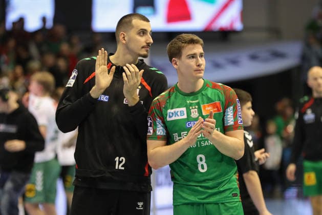 22.02.2026, xgox, Handball - Daikin HBL SC Magdeburg - GWD Minden emspor, v.l. Matej Mandic (Magdeburg, 12), Manuel Zehnder (Magdeburg, 8) Jubel ueber den Sieg, Jubel nach Spielende Magdeburg