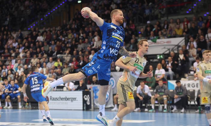 Stuttgart , Handball Daikin Bundesliga TVB Stuttgart vs. TSV Hannover-Burgdorf , Patrick Zieker ( TVB )