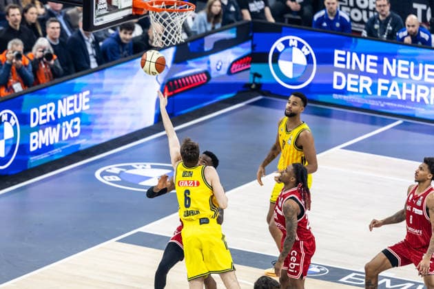 GER, BMW Top Four, Basketball BBL Pokal, Finale, BMA365 Bamberg Baskets - ALBA Berlin. 22.02.2026, SAP Garden, München, GER, BMW Top Four, Basketball BBL Pokal, Finale, BMA365 Bamberg Baskets - ALBA Berlin. Malte Delow (ALBA Berlin 6) Foto Alexander Trienitz München SAP Garden Bayern Deutschland