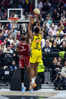 GER, BMW Top Four, Basketball BBL Pokal, Finale, BMA365 Bamberg Baskets - ALBA Berlin. 22.02.2026, SAP Garden, München, GER, BMW Top Four, Basketball BBL Pokal, Finale, BMA365 Bamberg Baskets - ALBA Berlin. Norris Agbakoko (ALBA Berlin 17) Foto Alexander Trienitz München SAP Garden Bayern Deutschland