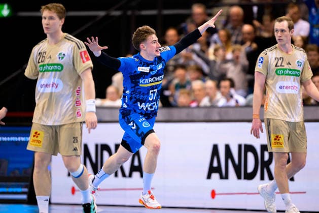 Stuttgart: HBL- 25 26 - TVB Stuttgart - TSV Hannover-Burgdorf Jakob Nigg (Stuttgart) Jubel Freude Emotion Torjubel Torschuetze Torschütze Stuttgart Porsche Arena Baden-Württemberg Deutschland