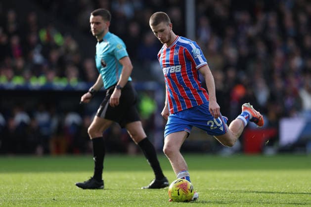 Crystal Palace v Wolverhampton Wanderers - Premier League Adam Wharton of Crystal Palace crosses the ball during the Premier League match between Crystal Palace and Wolverhampton Wanderers at Selhurst Park in London, England, on February 22, 2026. London Greater London United Kingdom  Copyright: xMIxNewsx originalFilename:fletcher-crystalp260222_npRpw.jpg