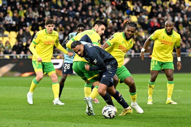 FC Nantes v Le Havre Atheltic Club - Ligue 1 McDonald s 2025 2026 17 Sofiane BOUFAL (hac) - 18 Fabien CENTONZE (fcn) - 06 Chidozie AWAZIEM (fcn) during the Ligue 1 McDonald s match between Nantes and Le Havre at Stade de la Beaujoire on February 22, 2026 in Nantes, France. Nantes France  Copyright: xFEPx 776348293