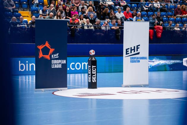 HSG Blomberg-Lippe (GER) vs. MOL Esztergom (HUN), Handball, EHF European League Women, Gruppenphase, 22.2.2026, Saision 2025 2026, Lemgo Banner und Spielball der EHF European League Women Lemgo Phoenix Contact Arena Deutschland