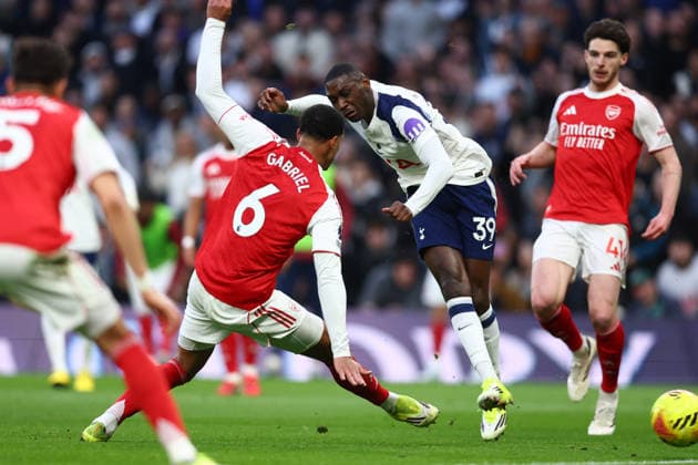 London, England, 22nd February 2026. Randal Kolo Muani of Tottenham Hotspur scores to make it 1-1 during the Tottenham Hotspur vs Arsenal Premier League match at the Tottenham Hotspur Stadium, London. Picture credit should read: Paul Terry Sportimage EDITORIAL USE ONLY. No use with unauthorised audio, video, data, fixture lists, club league logos or live services. Online in-match use limited to 120 images, no video emulation. No use in betting, games or single club league player publications. SPI_021_PT_Tottenham_Arsenal SPI-4545-0021