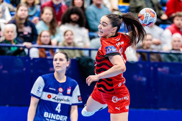 Borbala Ballai (MOL Esztergom, 13) im Torwurf GER, HSG Blomberg-Lippe (GER) vs. MOL Esztergom (HUN), Handball, EHF European League Women, Gruppenphase, 22.02.2026 GER, HSG Blomberg-Lippe (GER) vs. MOL Esztergom (HUN), Handball, EHF European League Women, Gruppenphase, 22.02.2026 Lemgo Copyright: xEibner-Pressefoto JanxRollingerx EP_JSK