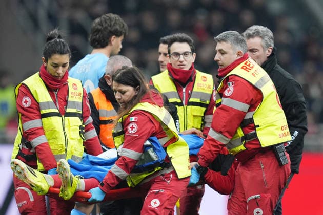 Injury to AC Milan™s Ruben Loftus-Cheek during the Serie A soccer match between Ac Milan and Parma at the San Siro Stadium in Milan , north Italy - Sunday , February 22 , 2025. - Soccer .  Copyright: xSpada LaPressex