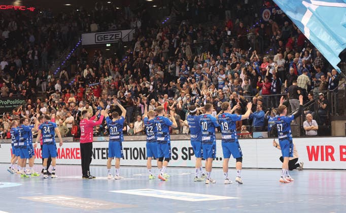 Stuttgart , Handball Daikin Bundesliga TVB Stuttgart vs. TSV Hannover-Burgdorf , Jubel Stuttgart