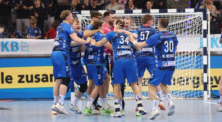 Stuttgart , Handball Daikin Bundesliga TVB Stuttgart vs. TSV Hannover-Burgdorf , Jubel Stuttgart