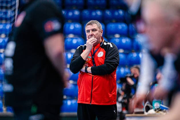 Gabor Elek (MOL Esztergom, Trainer) GER, HSG Blomberg-Lippe (GER) vs. MOL Esztergom (HUN), Handball, EHF European League Women, Gruppenphase, 22.02.2026 GER, HSG Blomberg-Lippe (GER) vs. MOL Esztergom (HUN), Handball, EHF European League Women, Gruppenphase, 22.02.2026 Lemgo Copyright: xEibner-Pressefoto JanxRollingerx EP_JSK