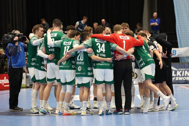 GER, 1.DAIKIN HBL, Bergischer HC vs. Fuechse Berlin 22.02.2026, Mitsubishi Electric HALLE, Duesseldorf, GER, 1.DAIKIN HBL, Bergischer HC vs. Fuechse Berlin , im Bild: Mannschaftskreis Berlin